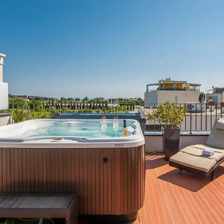 Nyaraló Exquisites Ferienhaus Mit Penthouse-dachterrasse, Whirlpool, Meerblick *